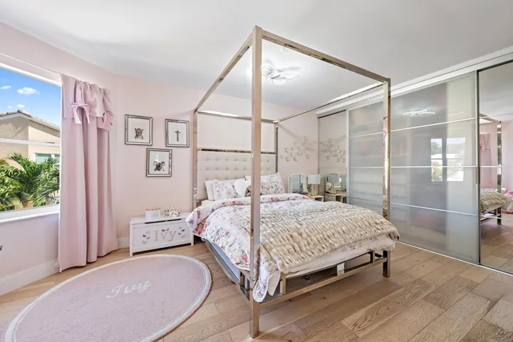 10101 Oak Bark Ln-18