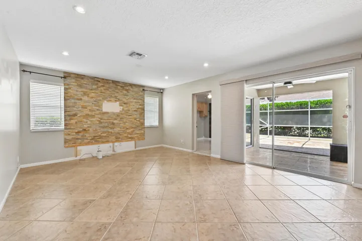 09 Dining area 02