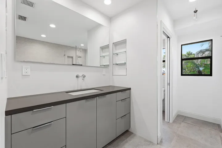2835 Polo Island Drive - 38.jpg-SMALL