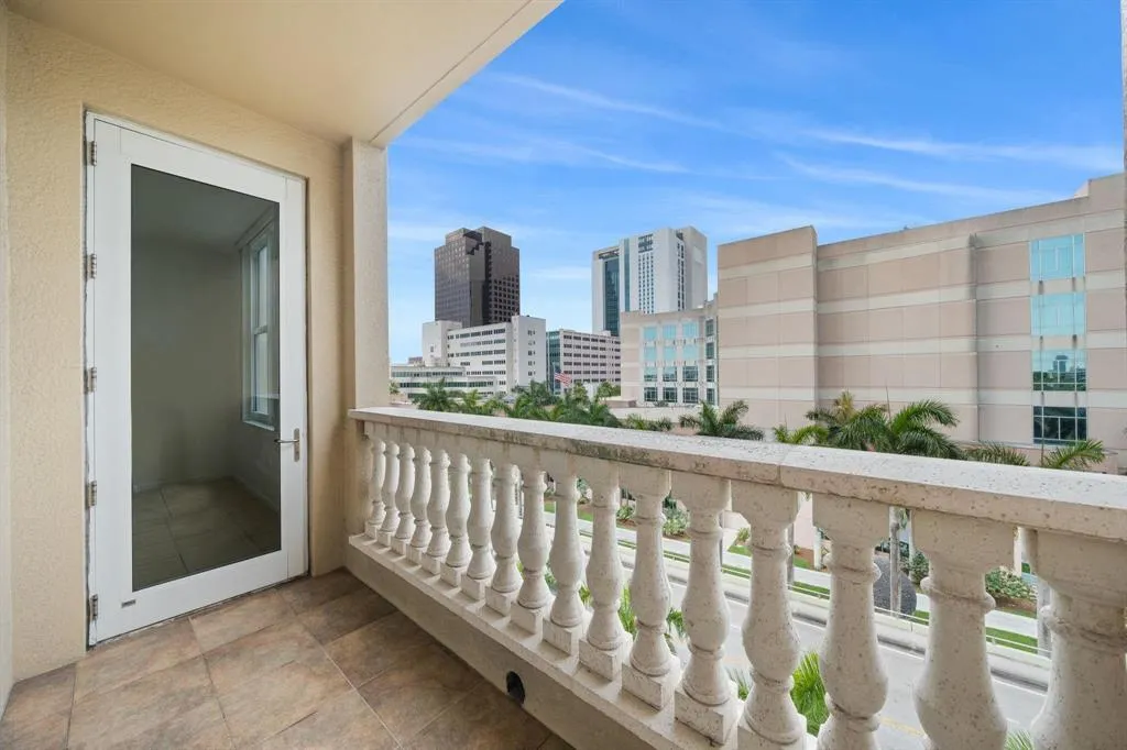 Balcony 3