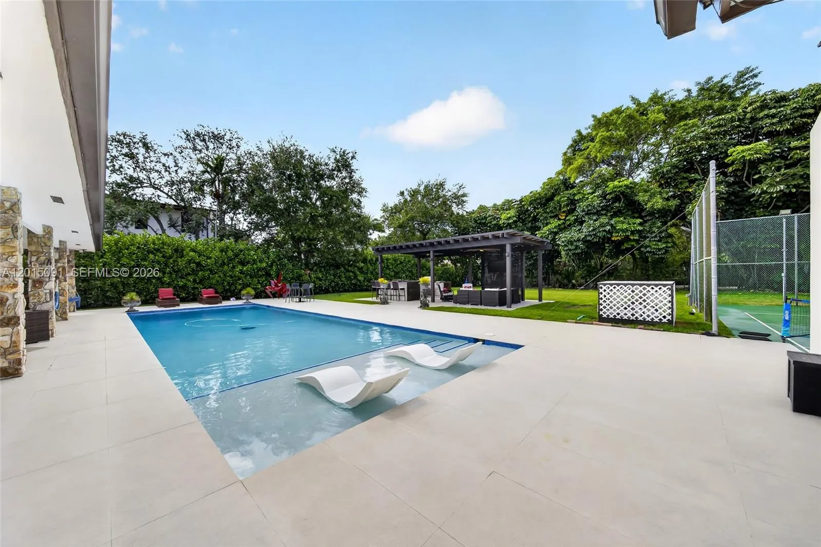 Property photo 121