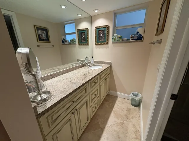BATH1
