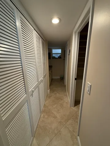 LAUNDRY CLOSET