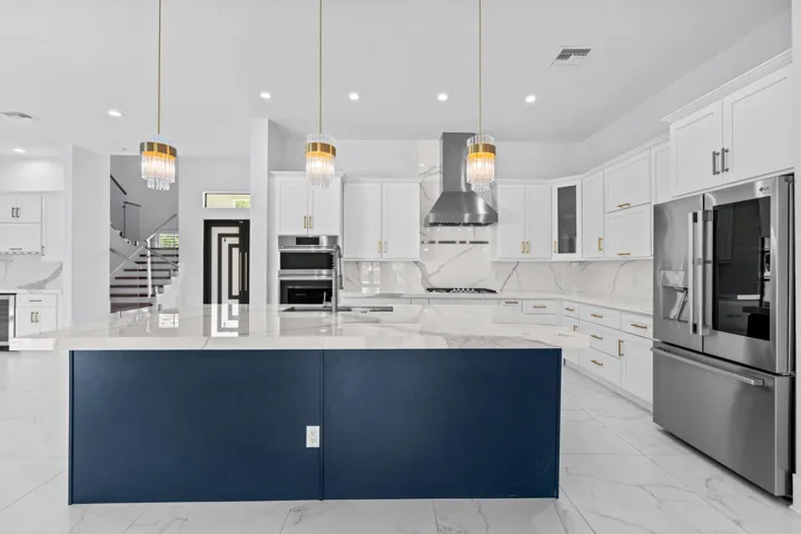 17-web-or-mls-A7404961