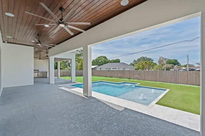 42-web-or-mls-A7404856