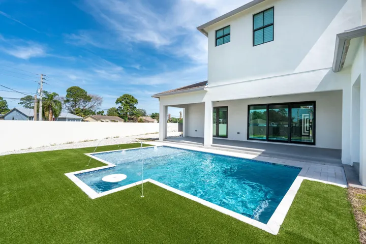 56-web-or-mls-A7404847
