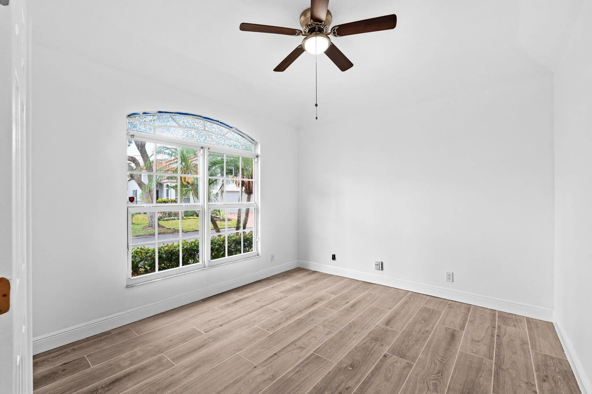 28-web-or-mls-A7405844