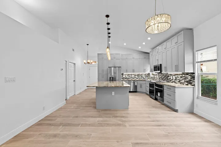 7-web-or-mls-A7405784