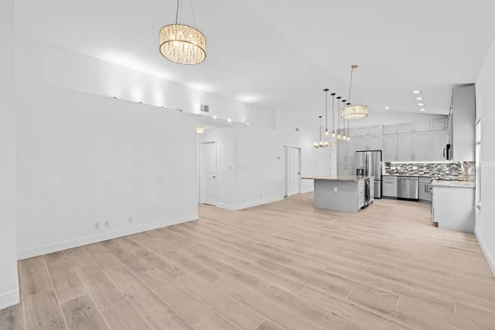 15-web-or-mls-A7405814