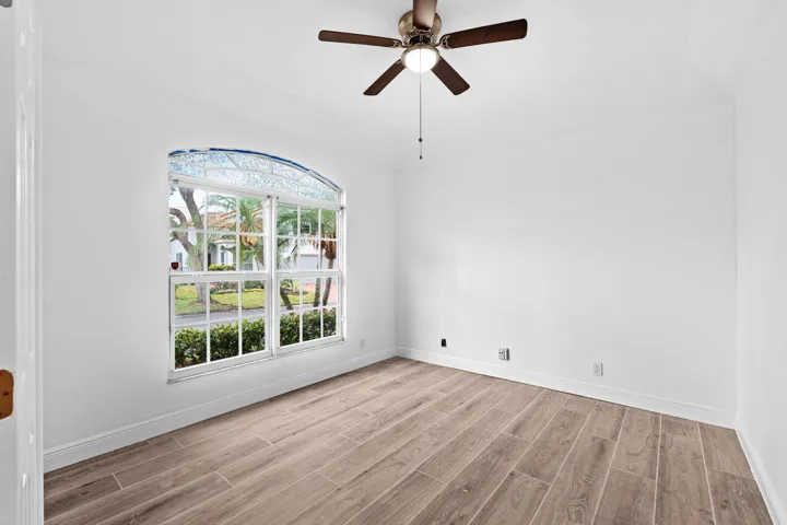 28-web-or-mls-A7405844