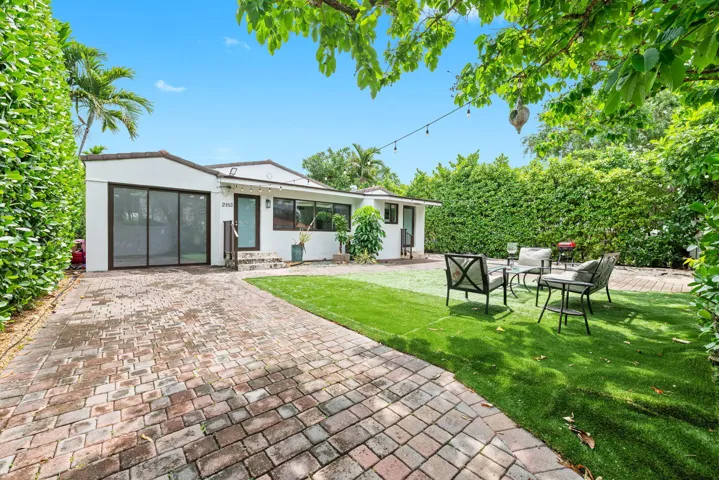 5-web-or-mls-2183-bay-dr
