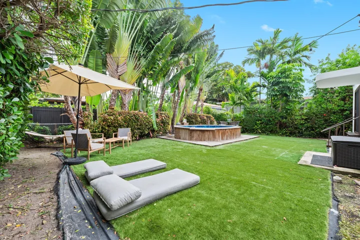 9-web-or-mls-2183-bay-dr