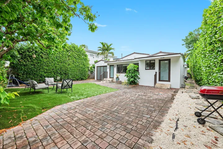 4-web-or-mls-2183-bay-dr