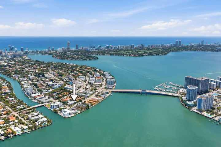 1-web-or-mls-2183-bay-dr