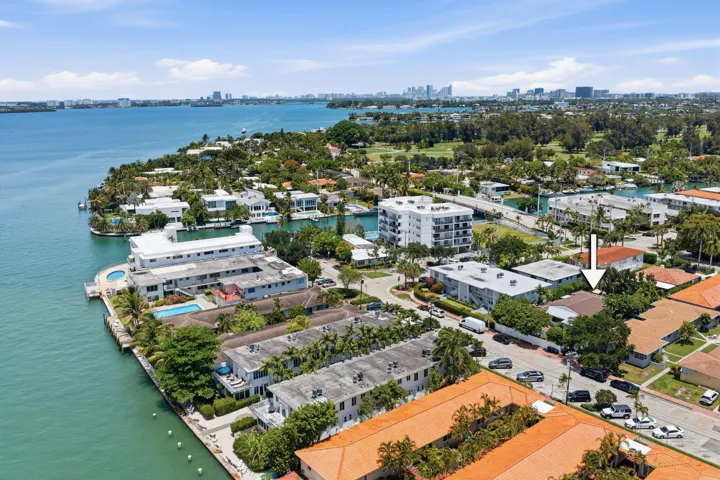16-web-or-mls-2183-bay-dr