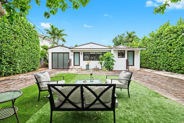7-web-or-mls-2183-bay-dr
