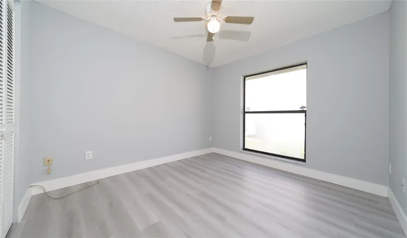 master Bedroom2