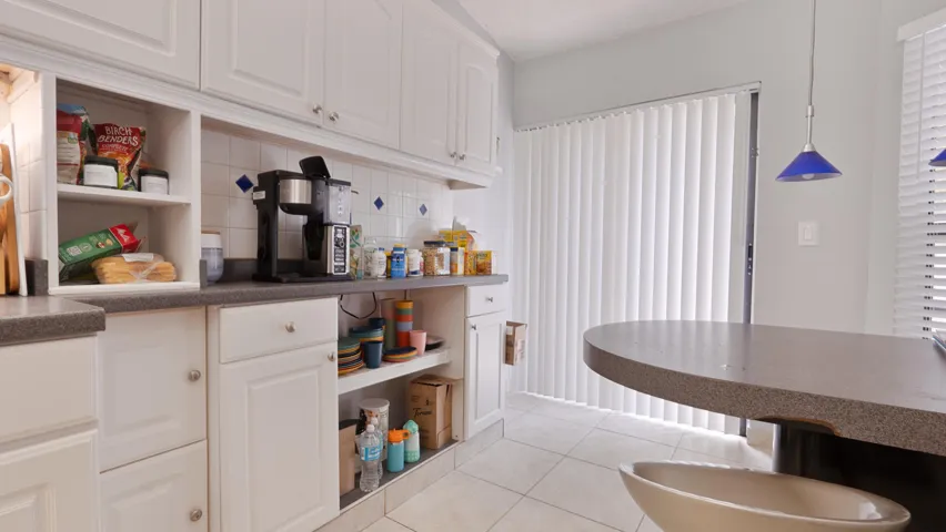 Kitchen pic 1