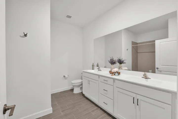 4969 Navali Dr-5