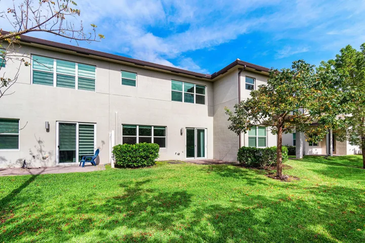 032-4969NavaliDrive-Wellington-FL-33467-