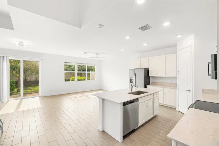 006-4969NavaliDrive-Wellington-FL-33467-