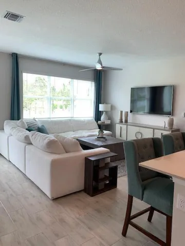 4969 living room