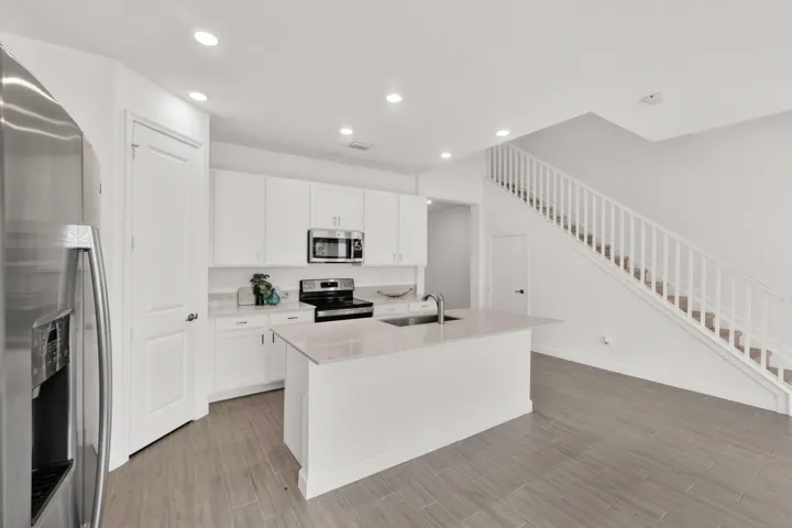 4969 Navali Dr-23