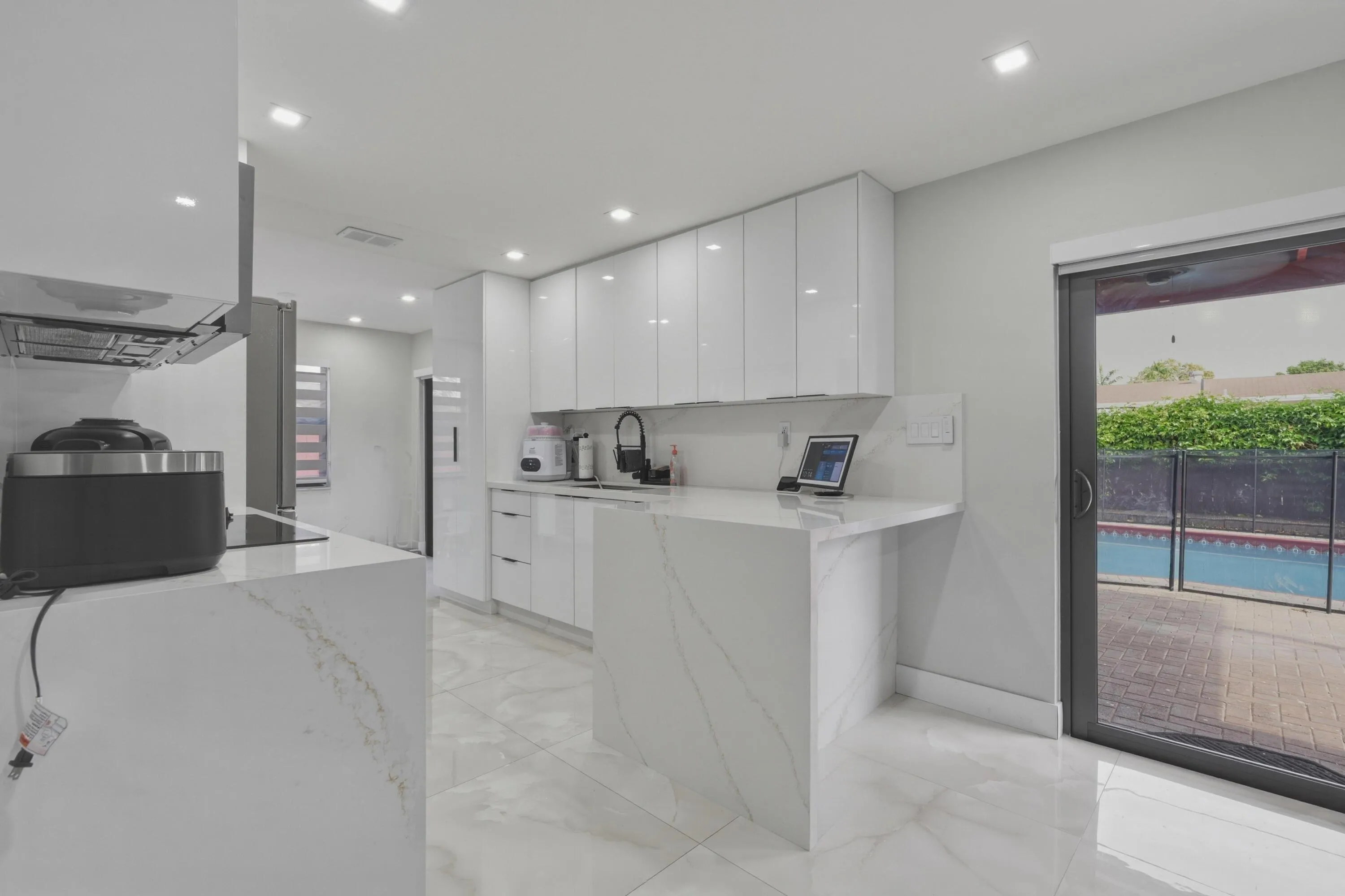 4841 Kitchen 1