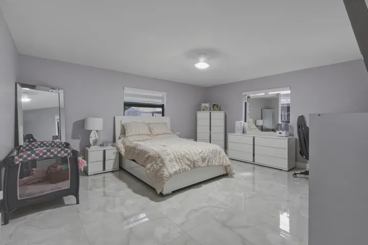 4841 Master Bedroom 1