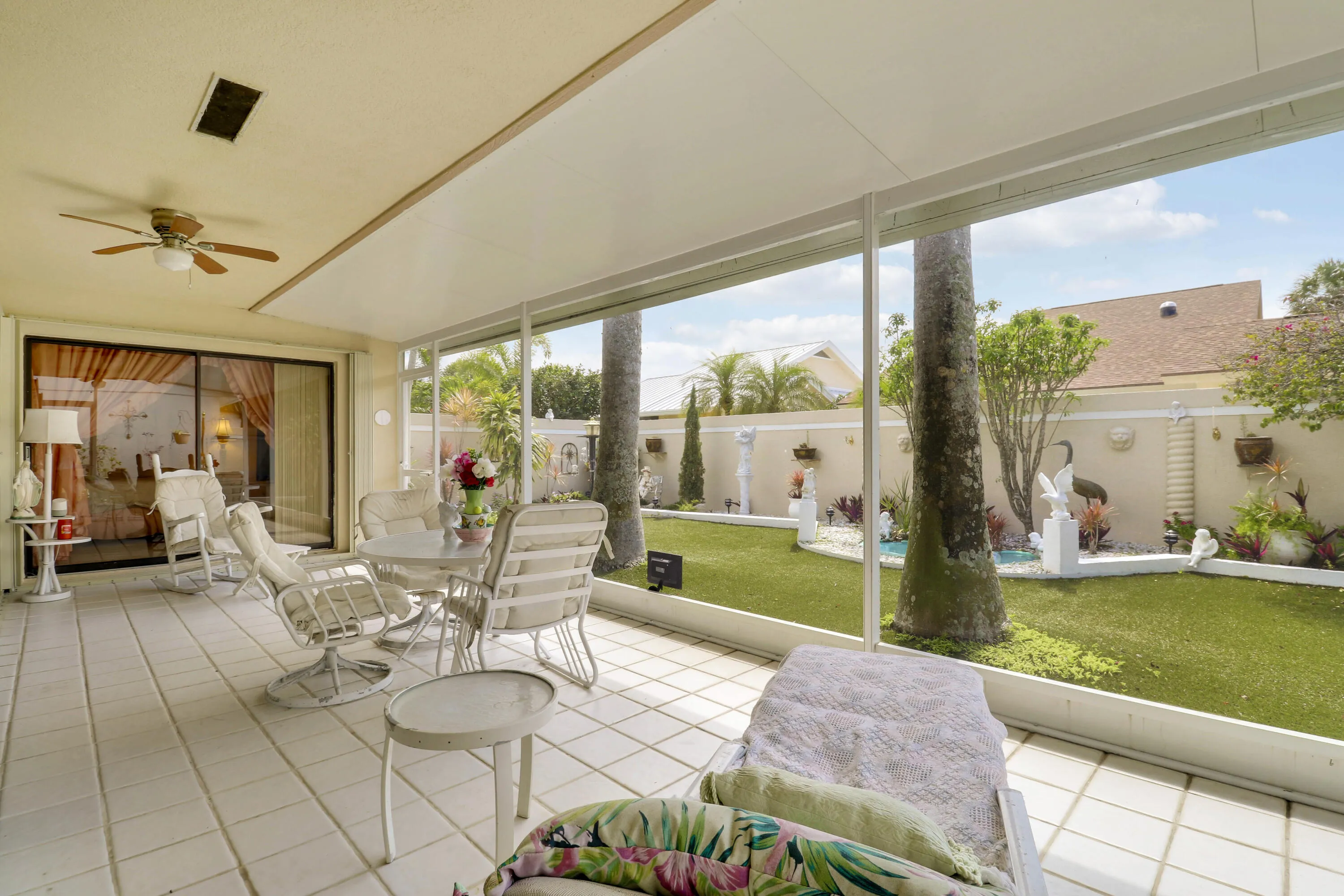Large Private Screened Patio