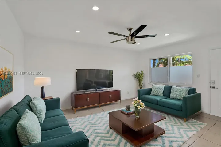 VIRTUAL STAGING