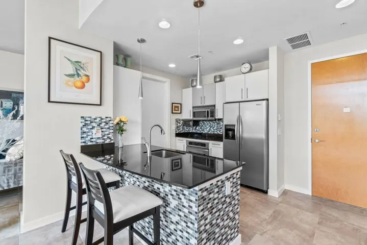 002-335Southeast6thAvenue-Unit304-Delray
