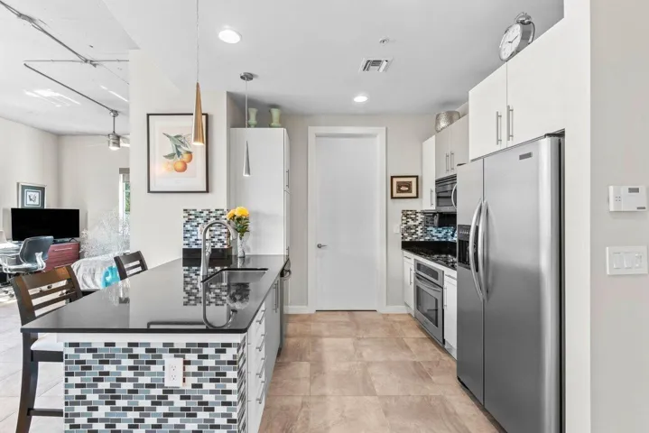001-335Southeast6thAvenue-Unit304-Delray