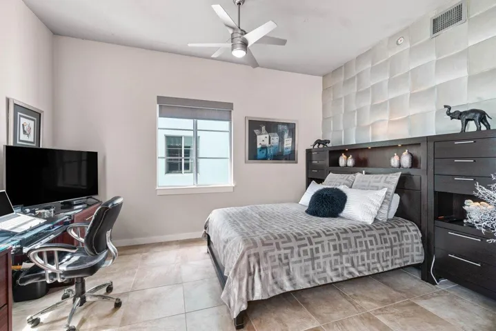 008-335Southeast6thAvenue-Unit304-Delray