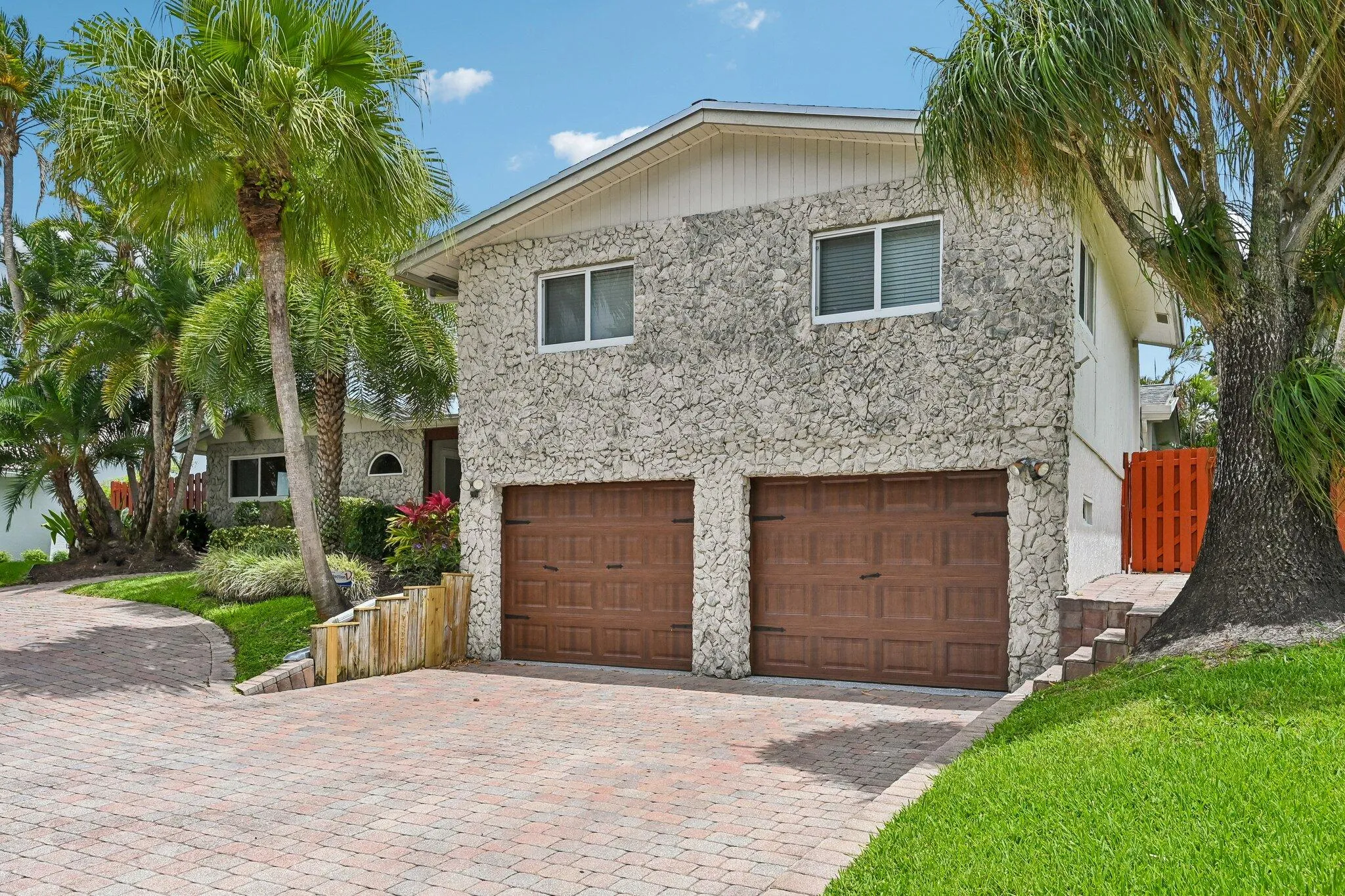 3-web-or-mls-NW 14th St-S2805-003