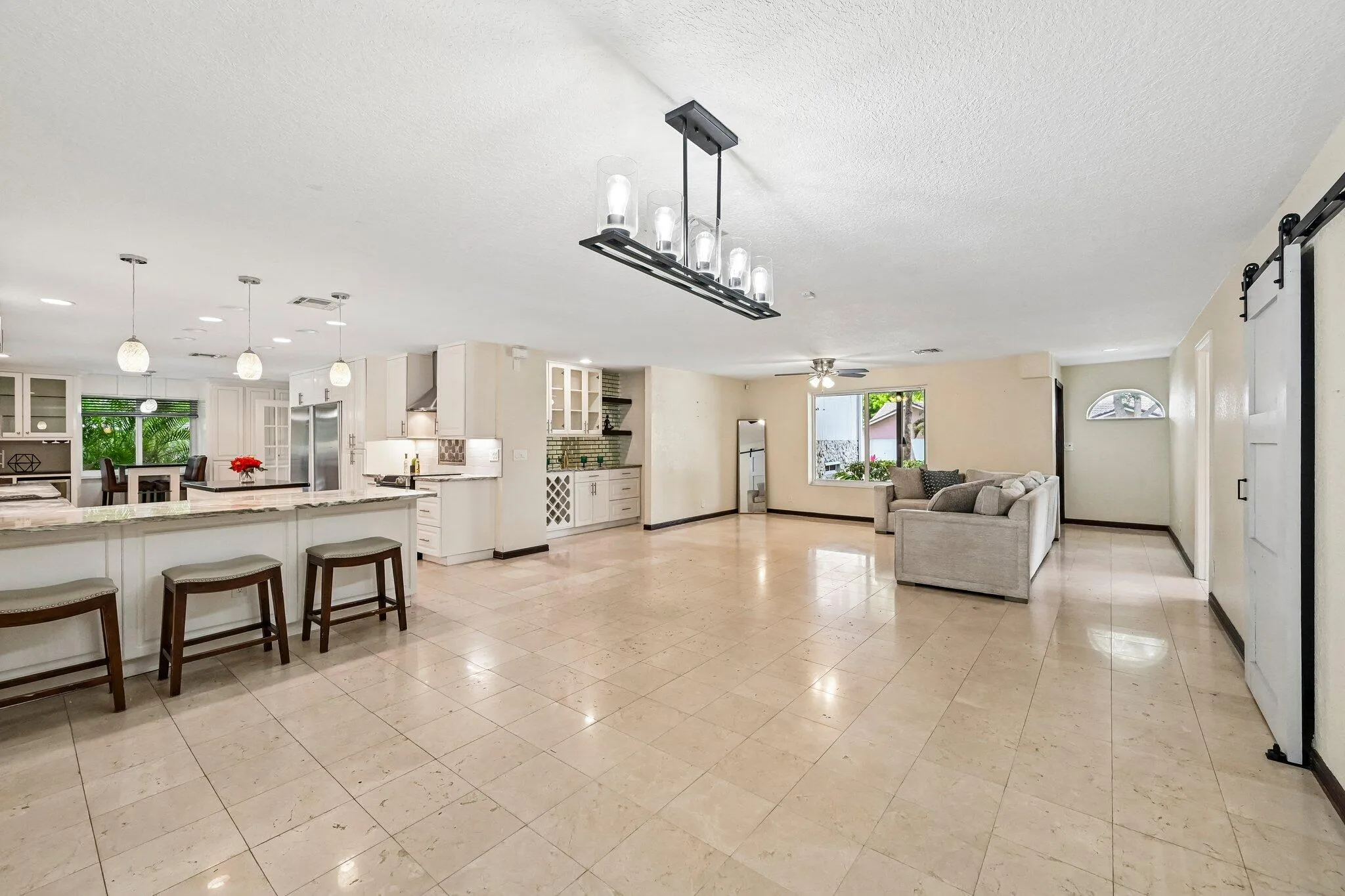 12-web-or-mls-NW 14th St-S2805-012