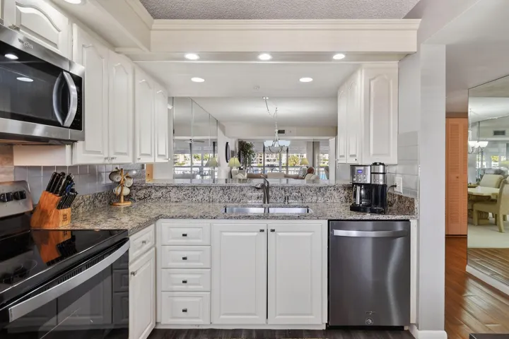2401MarinaIsleWay#206(17)