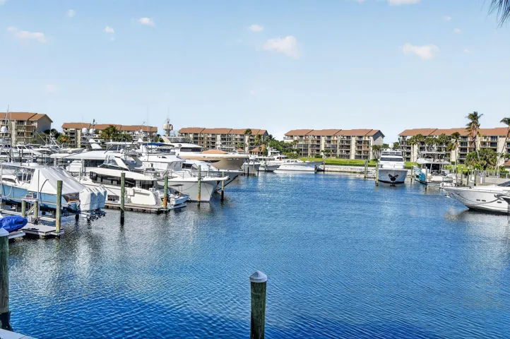 2401MarinaIsleWay#206(46)