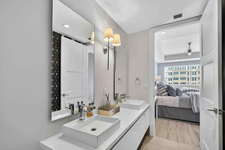 Ensuite Bathroom 3