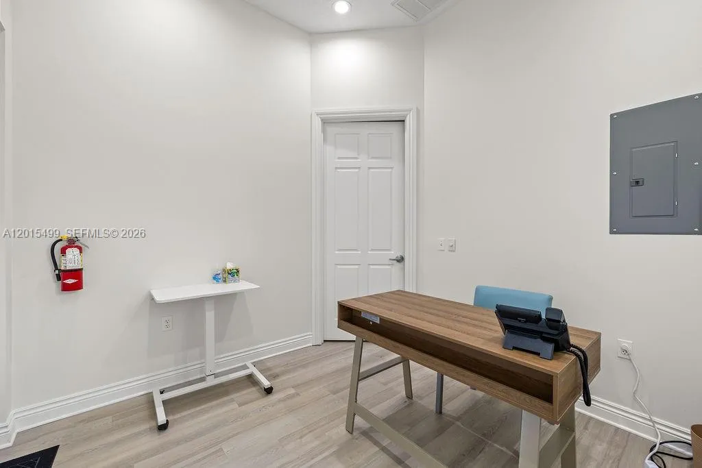 Property photo 23