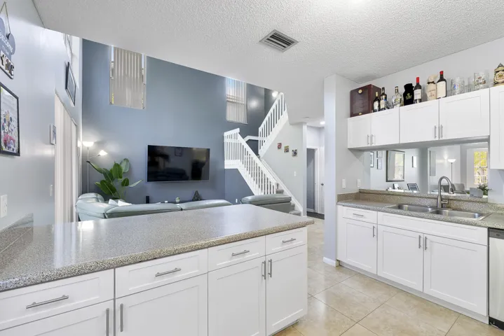 11221 Nw 46th Dr_025