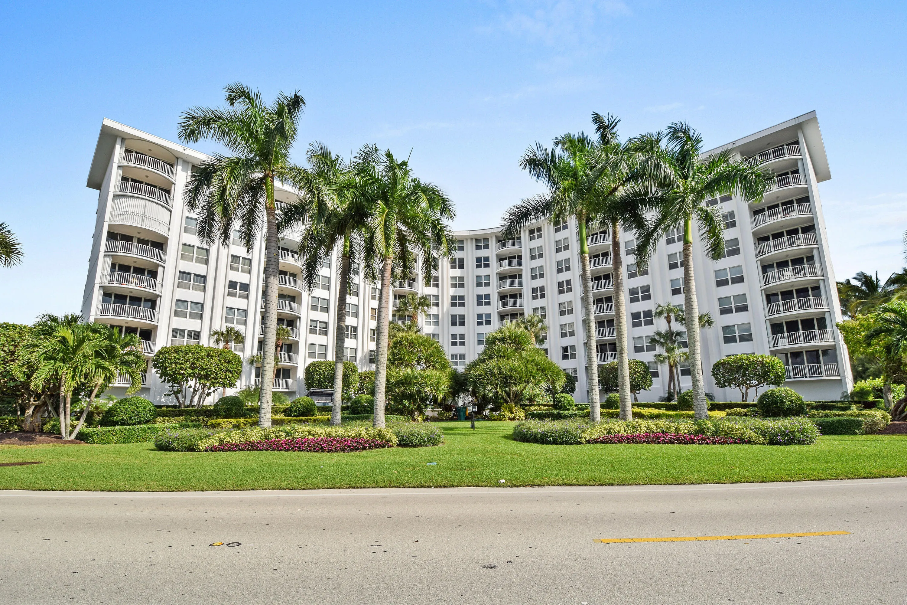 2295SOceanBlvd-HarbourHouse(1)