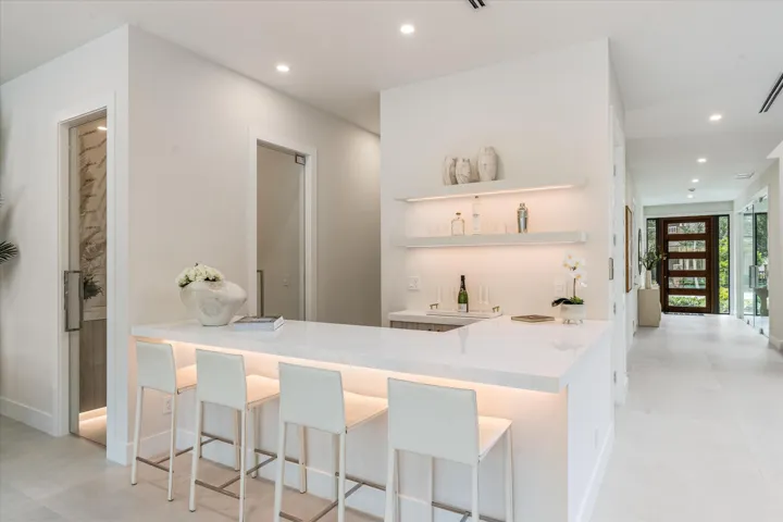 10-1625 SE 1st Street Ft. Lauderdale, FL