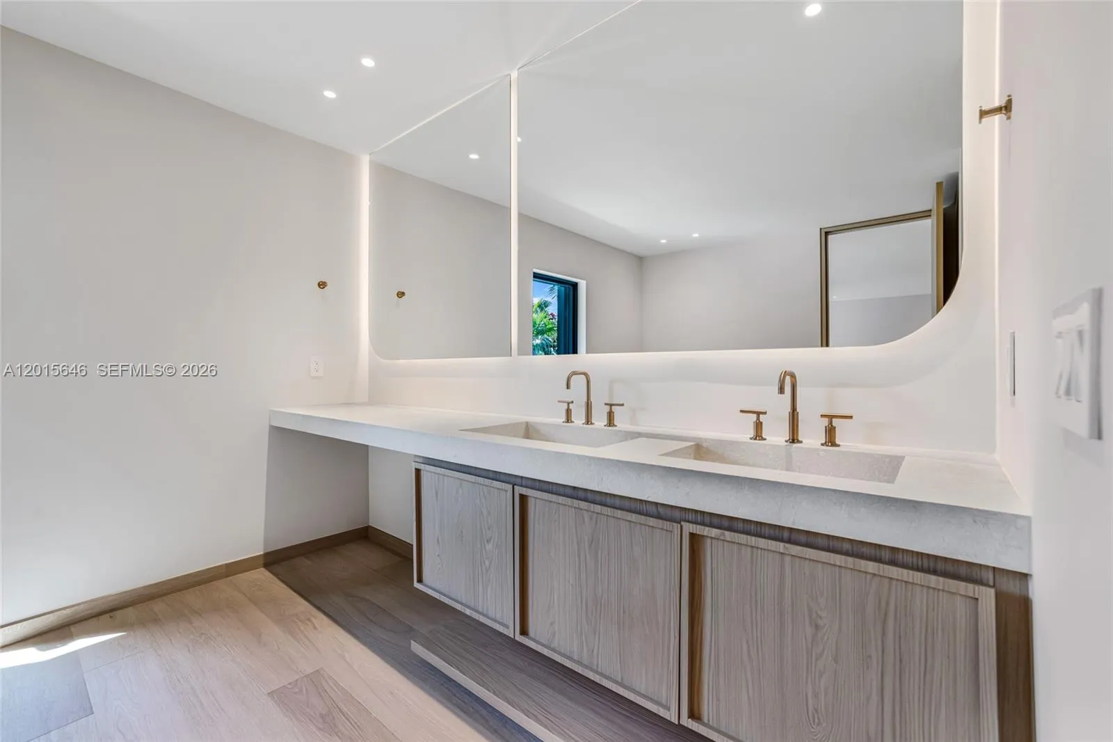 Property photo 54