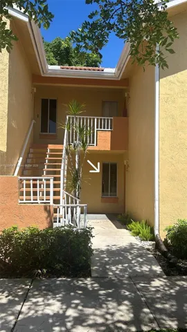 Garden Apt