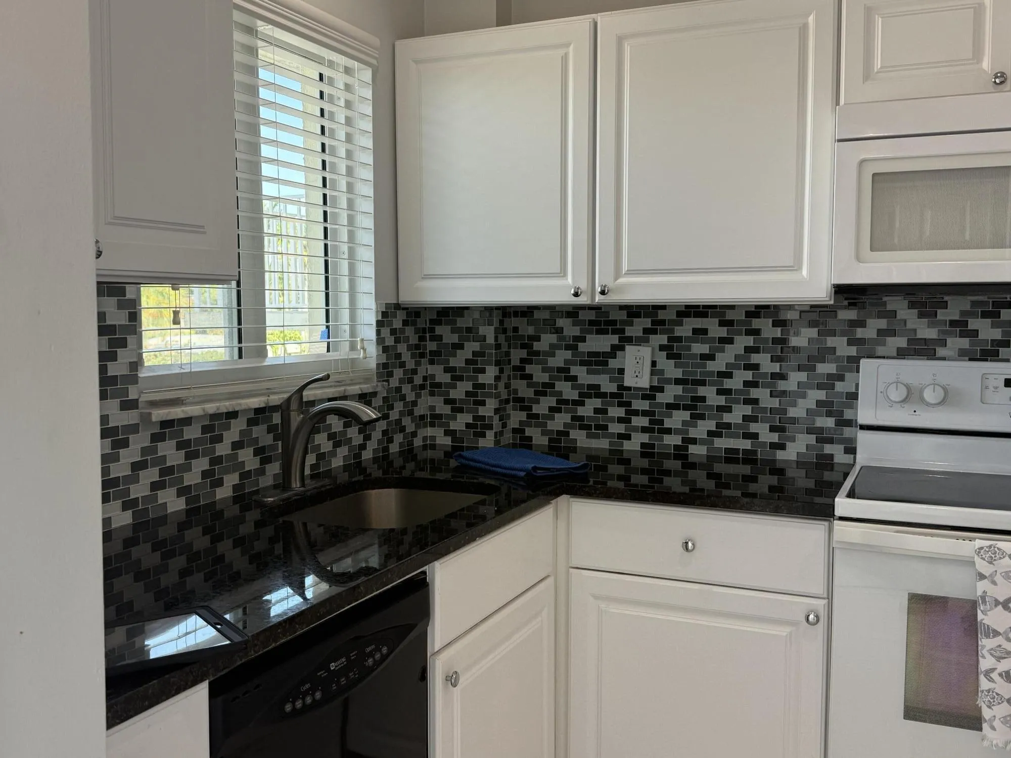 Bright Kitchen