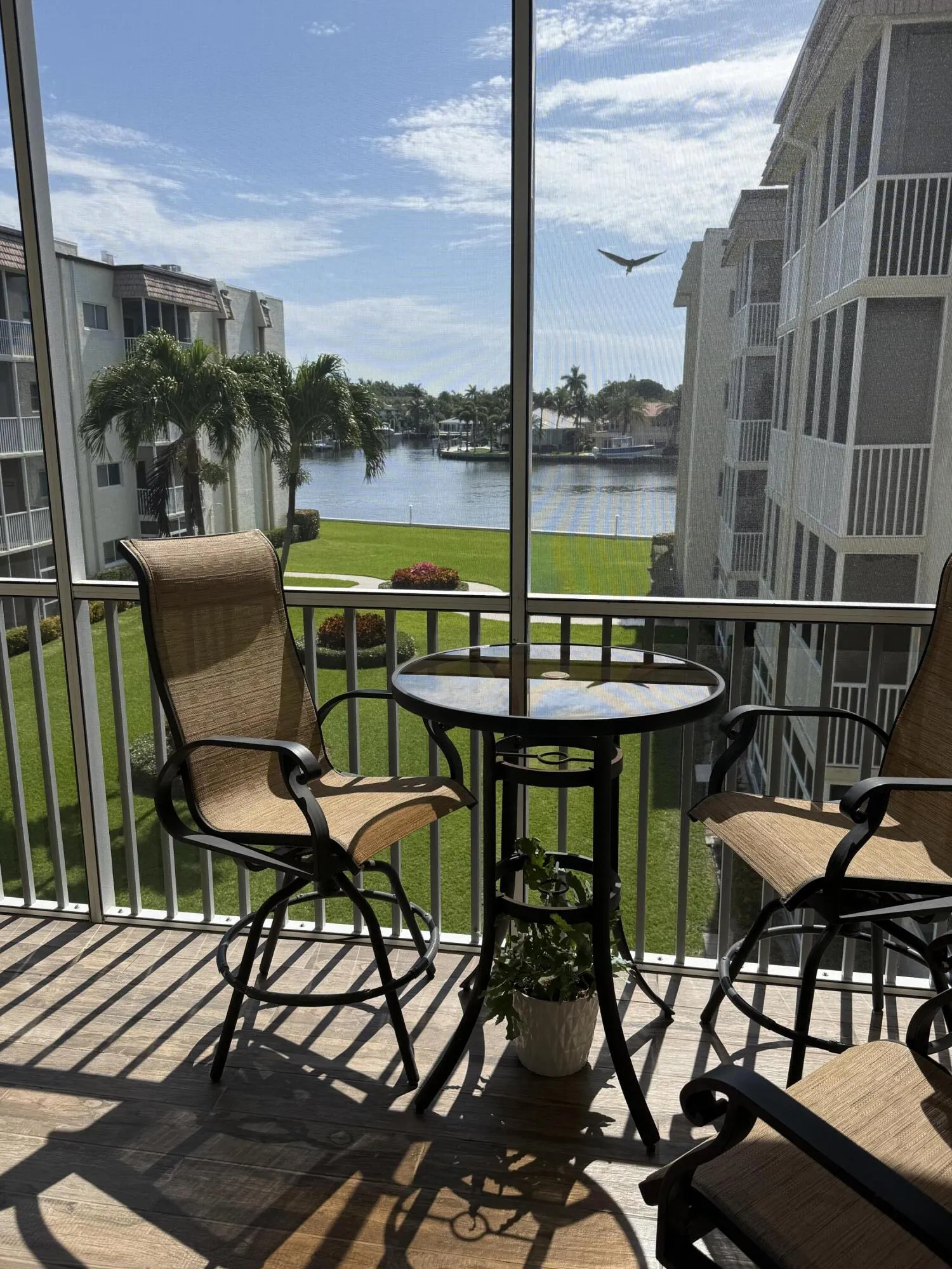 Tiled and Screened Patio