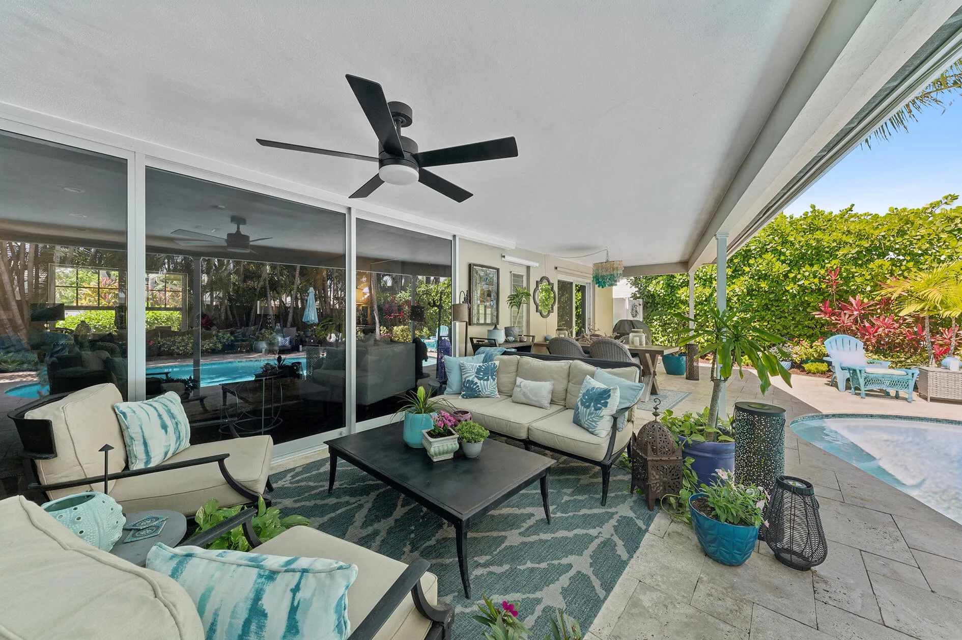 Seamless Indoor-Outdoor Living