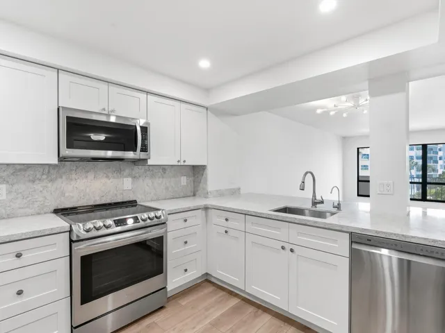Kitchen 5