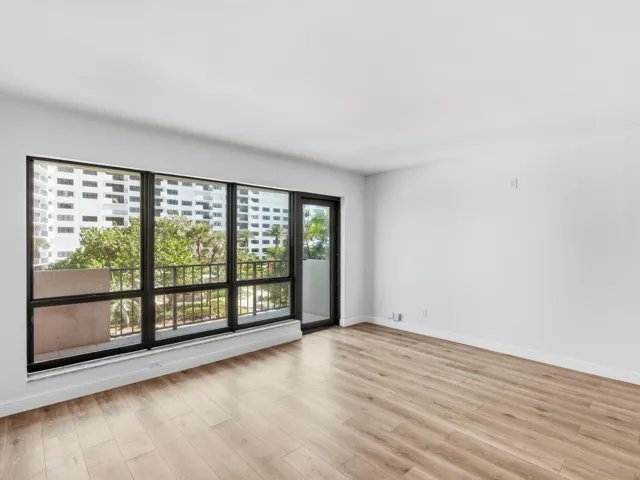 Living Dining 7